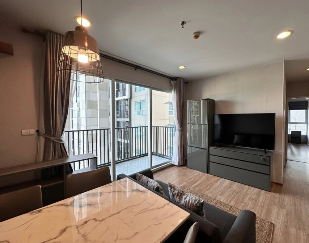 Condo for rent: Fuse Chan Sathorn, large room, city center, convenient transportation, ready to move in.