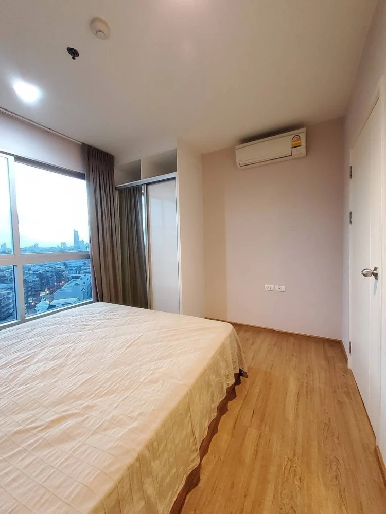 For rent: FUSE CHAN SATHORN, 15th floor, partially decorated, complete with electrical appliances, just bring your bags and move in.