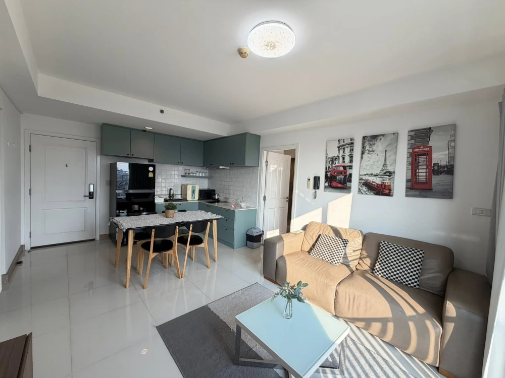 For rent: Fuse Mobius Ramkhamhaeng, 2 bedrooms, 2 bathrooms, 20th floor, pool view. Don't miss out!
