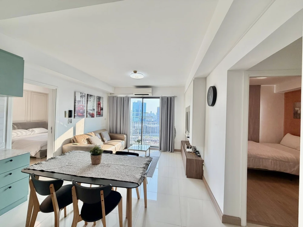 For rent: Fuse Mobius Ramkhamhaeng, 2 bedrooms, 2 bathrooms, 20th floor, pool view. Don't miss out!