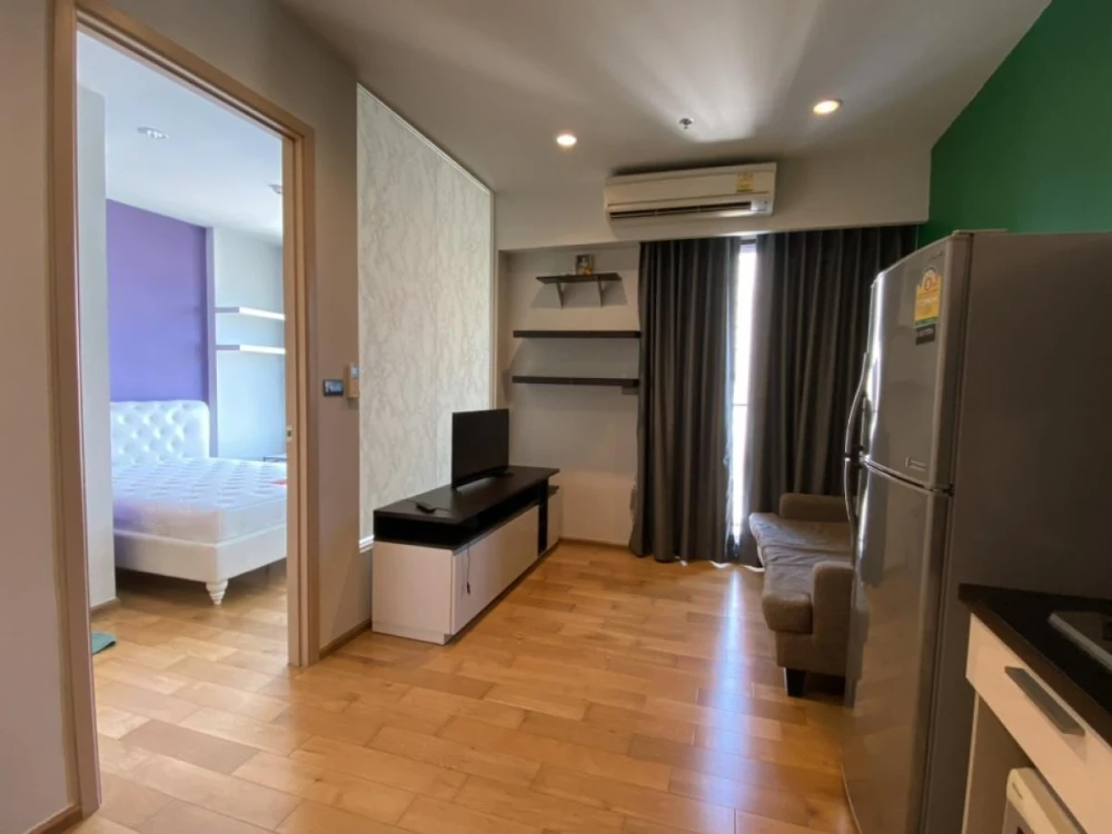 For rent: FUSE Sathorn – Taksin, 12th floor, nice room, fully furnished, ready to move in. Reserve now, don't delay.