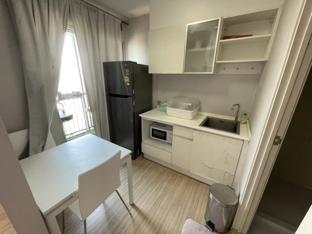 For rent: FUSE SENSE Bang Khae, high floor, city view, beautiful condition, as shown in the picture, complete with furniture and electrical appliances