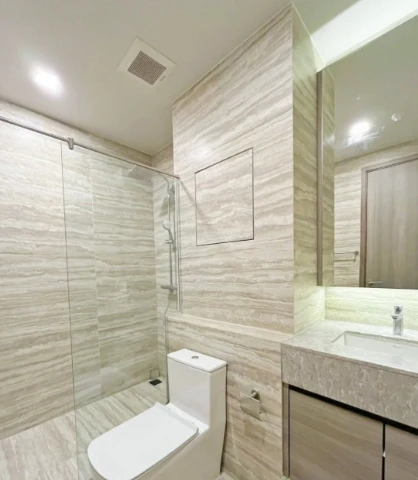 For Rent: FYNN Asoke, 7th-floor corner unit, fully furnished. Book now—act fast!