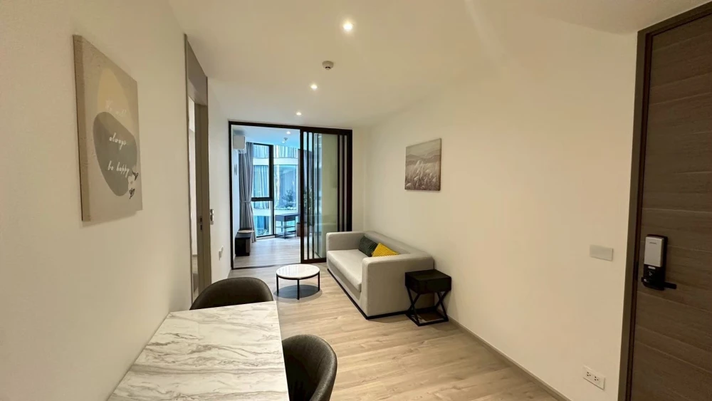 Fynn Asoke for rent, fully furnished with all necessary features and appliances, ready to move in immediately. Don't miss out!