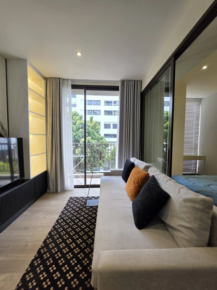 For rent: FYNN Asoke, ready-to-move-in unit, high floor. Book now!