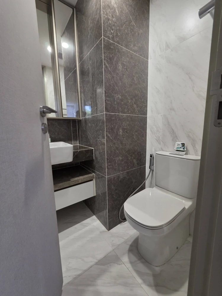 For rent: FYNN Asoke, ready-to-move-in unit, high floor. Book now!