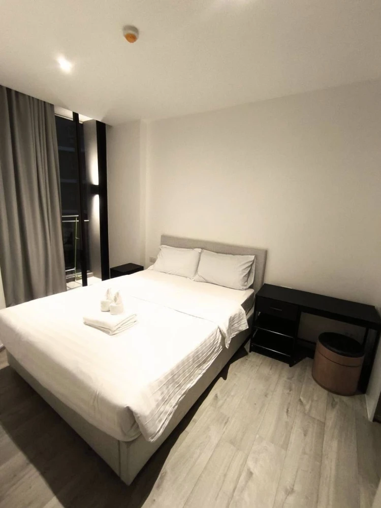 For rent: Fynn Asoke, large room, comfortable, comes with a lot of usable space, complete in one place, book now!