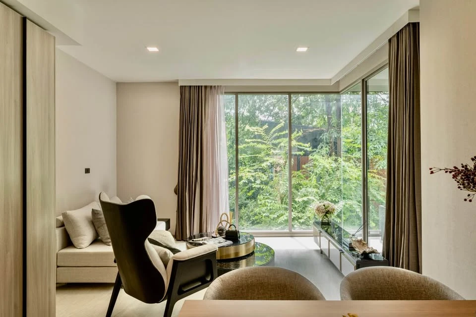 For rent: Fynn Sukhumvit 31, 2 bedrooms, 2 bathrooms, fully furnished, trees, shady atmosphere, reserve now.