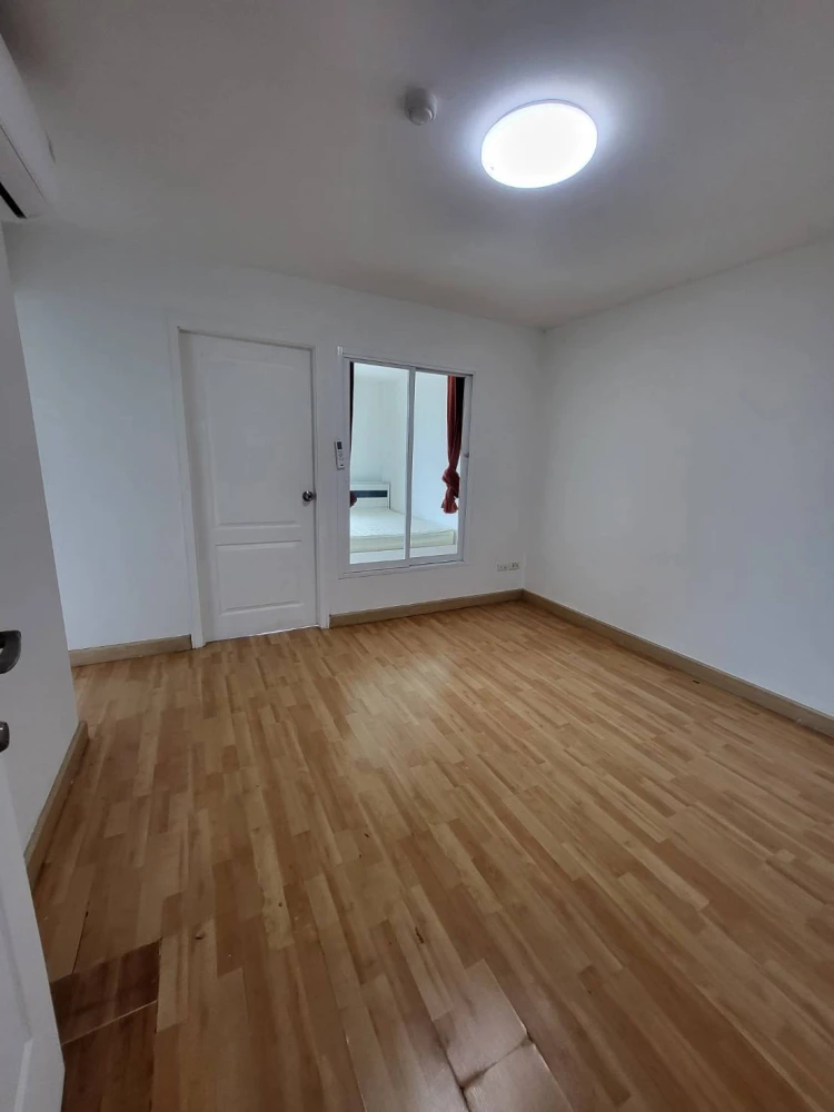 For rent G-1 Condo ladprao 1 room, nice to live in, affordable price, fully furnished