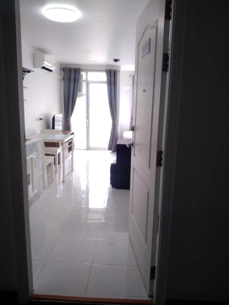 For rent G-1 Condo ladprao 1 room ready to move in, affordable price, hurry and reserve now before it's gone.