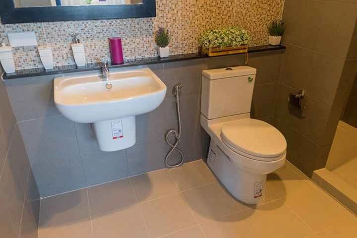For rent: G Condo Sriracha, nice room, fully furnished, book now.