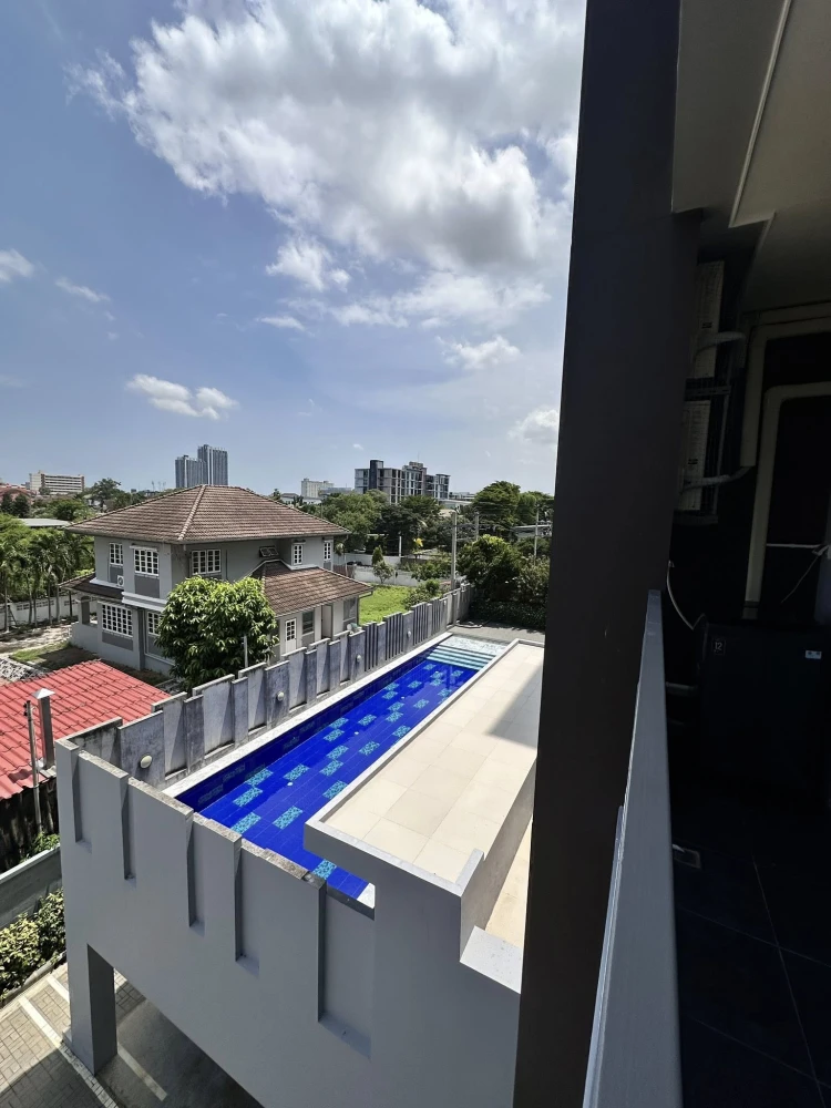 For rent: G haus Condo Santikham 6, large room, comfortable, comes with a lot of usable space, come and reserve now.