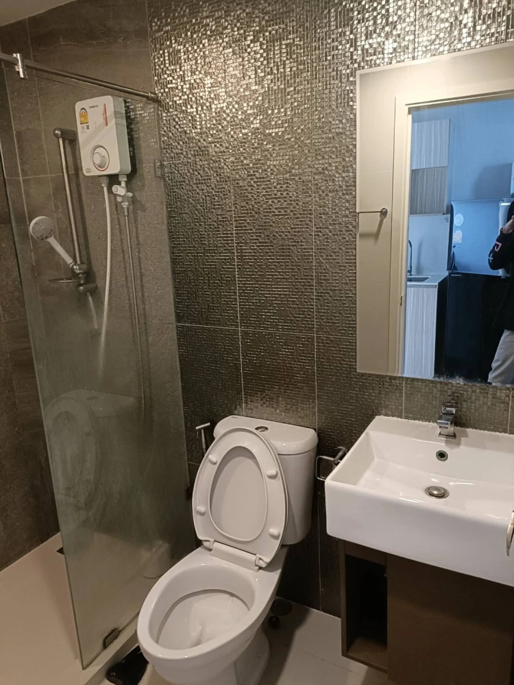 Gladden Condo Ladprao 1, 5th floor, fully furnished, ready to move in. Book now! Don't miss out!
