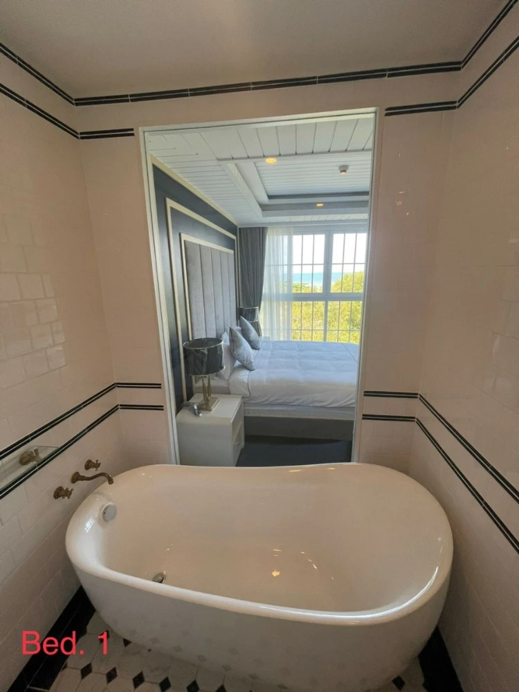 Grand Florida Beachfront Condo Resort Pattaya for rent, 3 bedrooms, fully furnished, nice to live in, reserve now.