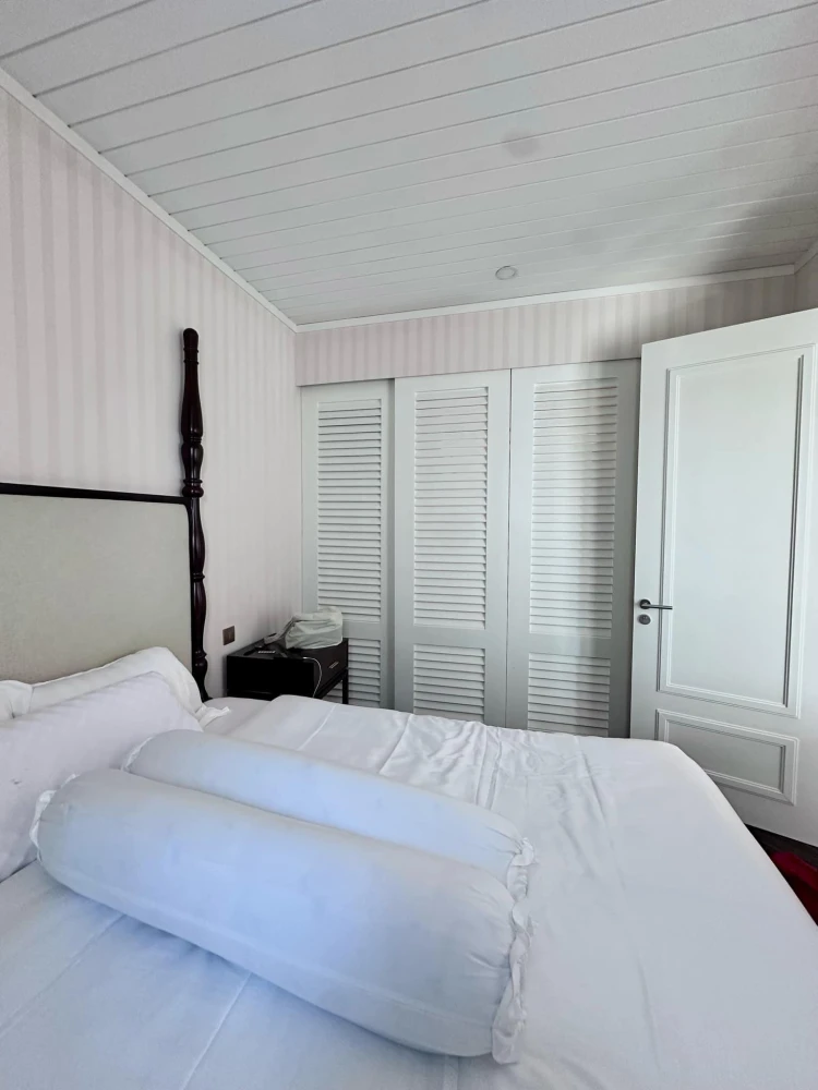 For rent: Grand Florida Beachfront Condo Resort Pattaya, 3rd floor, fully furnished, nice to live in, book now, urgently.