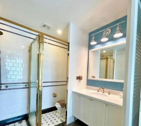Grand Florida Beachfront Condo Resort Pattaya for rent. Fully furnished and ready to move in. Book now!