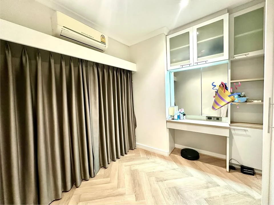 Grand Park View Asoke for rent, nice room, high floor, spacious, comfortable, 2 bedrooms, hurry and reserve now.