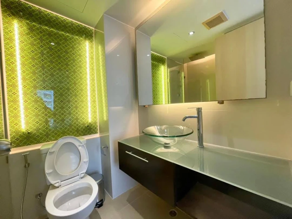 For rent: Grande Caribbean Resort Pattaya, 7th floor, pool view, fully furnished, nice to live in, reserve now, urgent!
