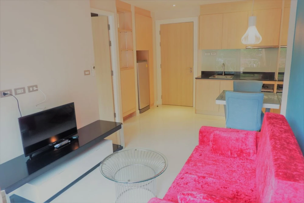 Grande Caribbean Resort Pattaya for rent, spacious room, comfortable, fully furnished, interested, reserve now, urgent.