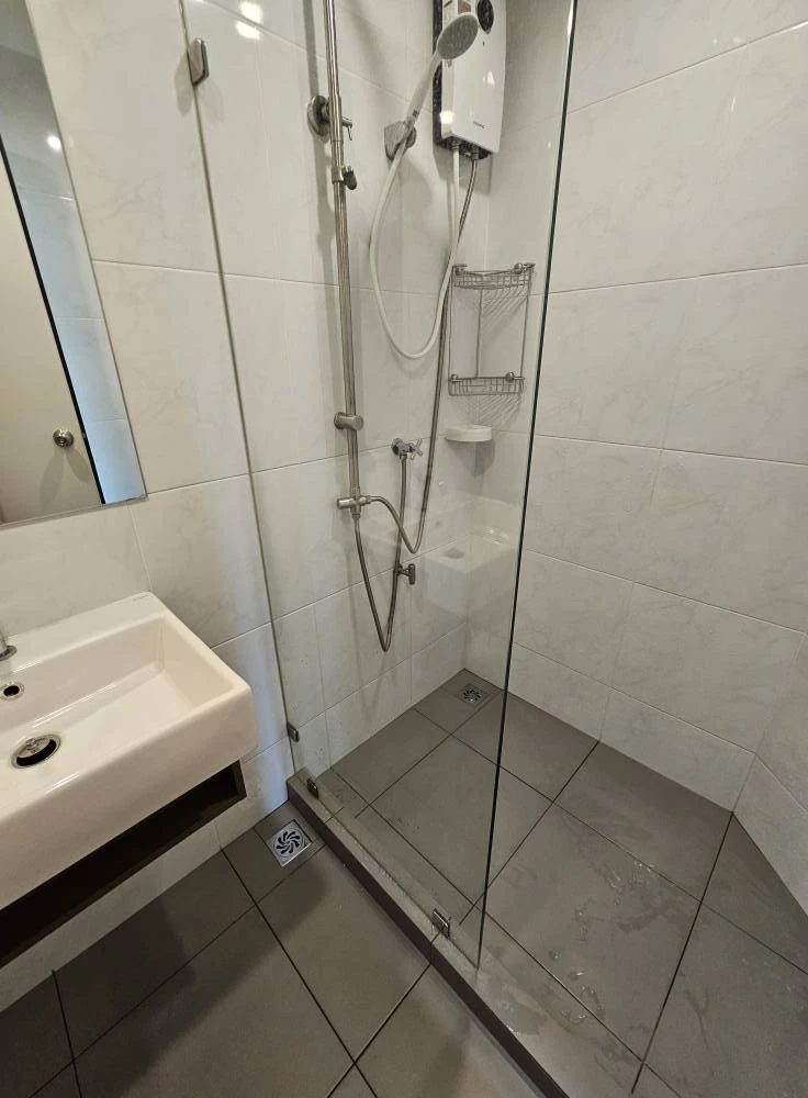 For rent: Grene Donmuang-Songprapha, swimming pool view, very chill atmosphere, good breeze all day, just turn on the fan and you can stay, don't miss