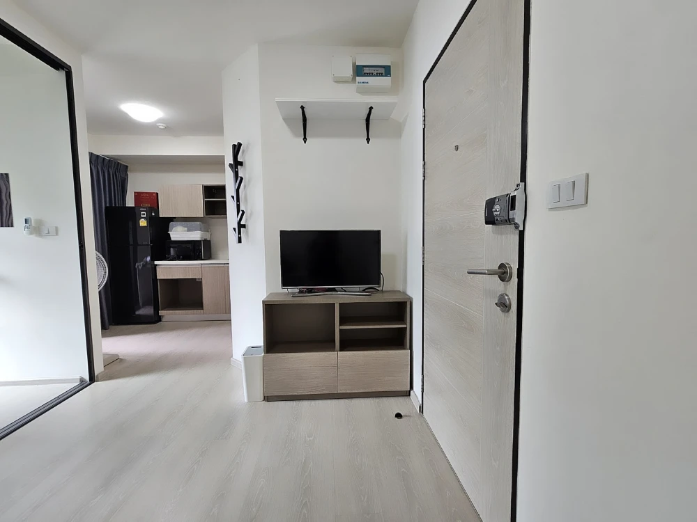For rent: Grene Donmuang-Songprapha, swimming pool view, very chill atmosphere, good breeze all day, just turn on the fan and you can stay, don't miss