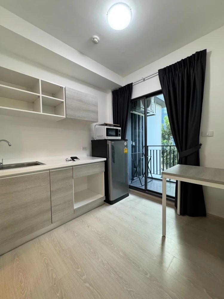 For rent: Grene Donmuang-Songprapha, a lovely room on the 2nd floor, fully furnished. Book now!