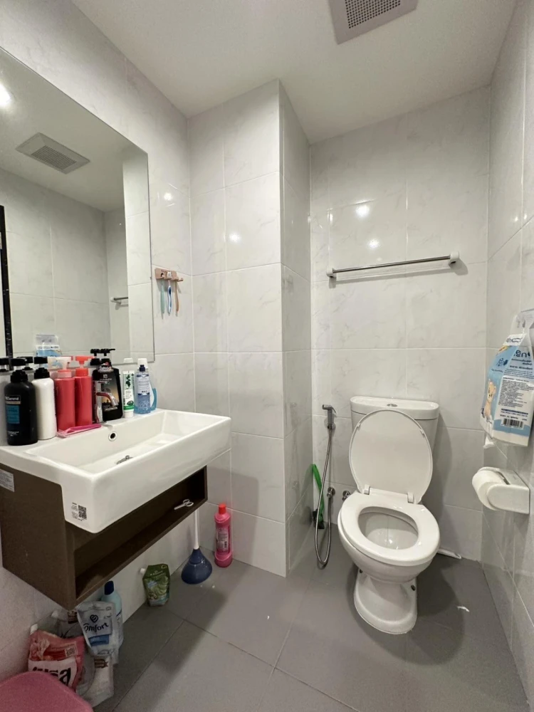 For rent: Grene Donmuang-Songprapha, fully furnished room, move-in ready. Book now!