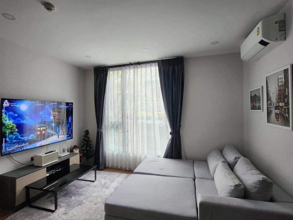 For rent: Groove Ratchada-Rama 9, 2 bedrooms, spacious living area, fully furnished. Don't miss out!