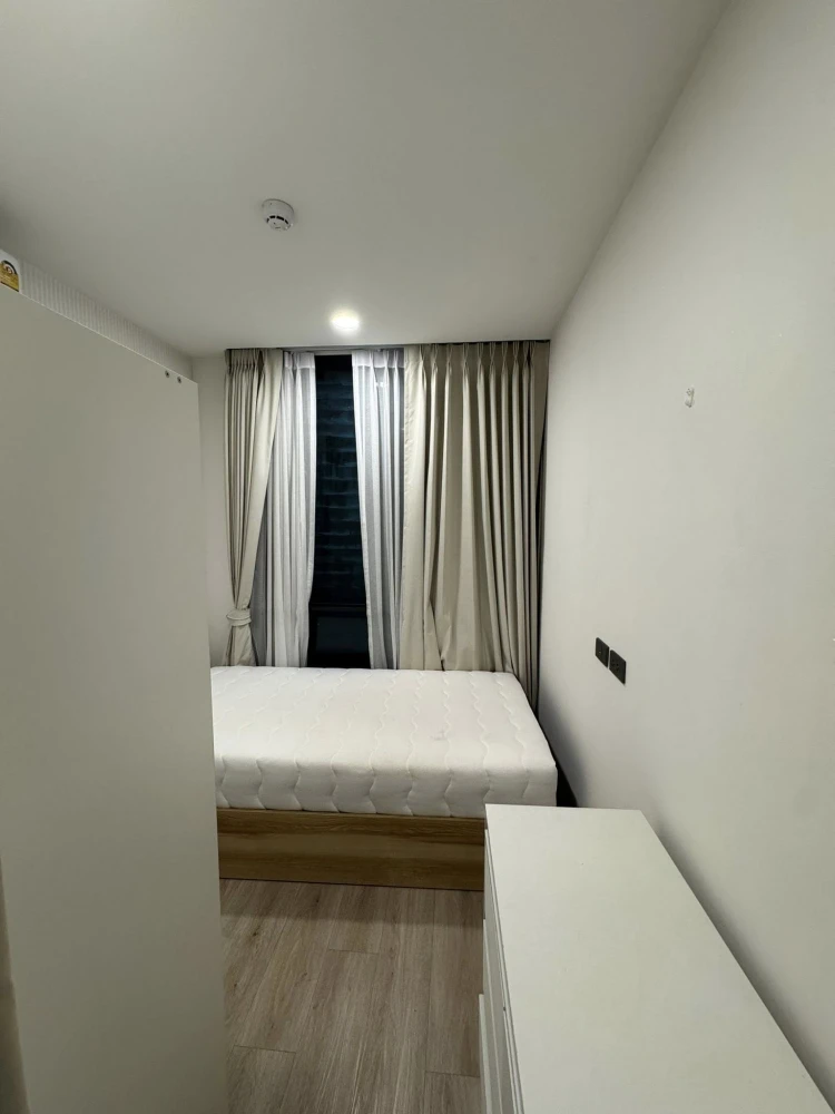 Groove Scape Ladprao-Sutthisan for rent or sell,decorated in a minimalist style, complete built-in furniture,wallpaper in the entire room,move in now.