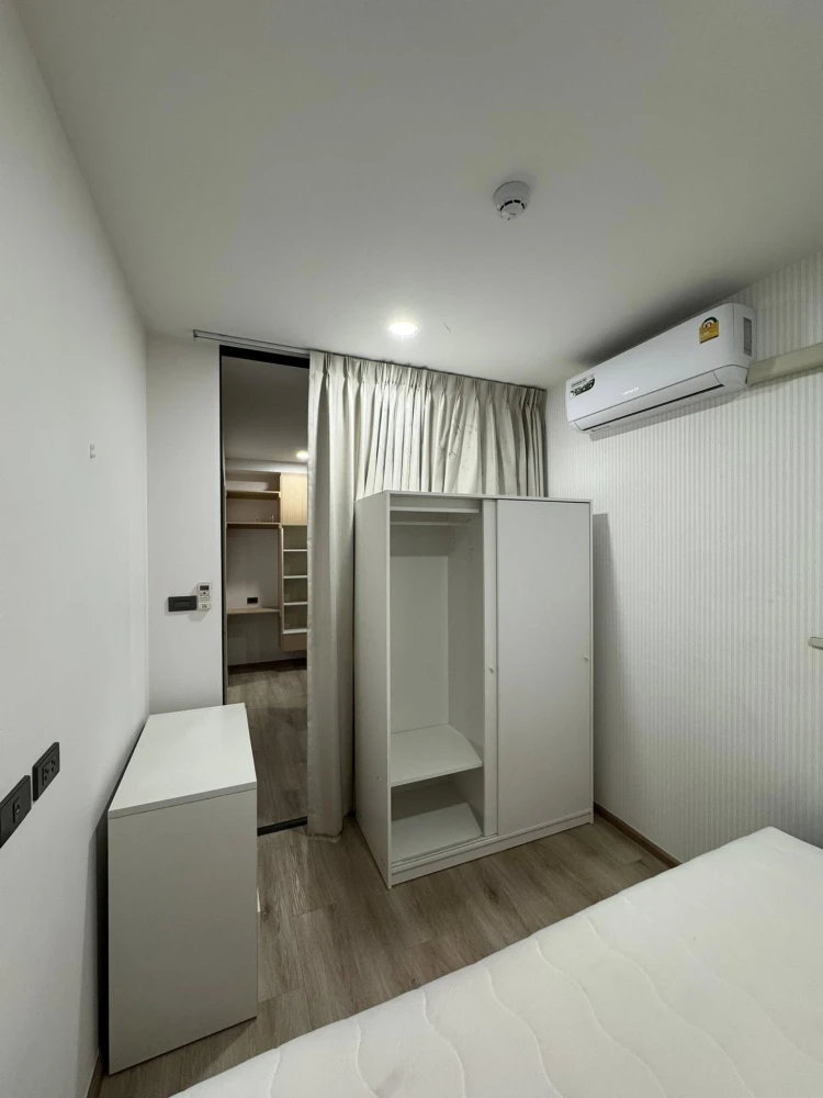 Groove Scape Ladprao-Sutthisan for rent or sell,decorated in a minimalist style, complete built-in furniture,wallpaper in the entire room,move in now.