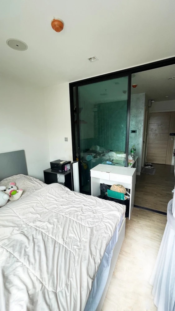 For rent: H2 Ramintra 21, a nice room on the 6th floor, good location, comes with complete furniture and amenities. Reserve now!