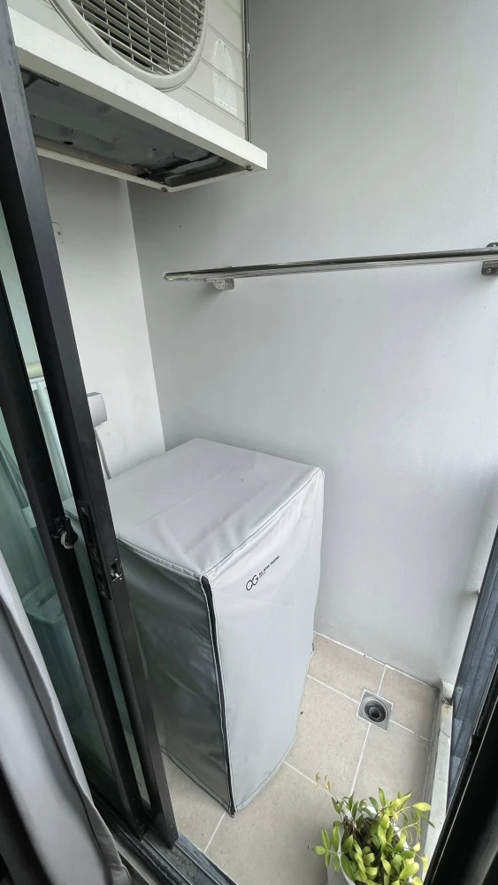 For rent: H2 Ramintra 21, a nice room on the 6th floor, good location, comes with complete furniture and amenities. Reserve now!