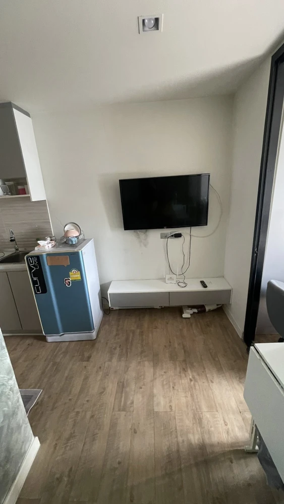 For rent: H2 Ramintra 21, a nice room on the 6th floor, good location, comes with complete furniture and amenities. Reserve now!