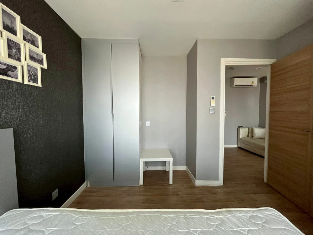For rent: H2 Ramintra 21, a lovely room, decorated in a cool tone, comes with complete furniture and appliances. Reserve now!