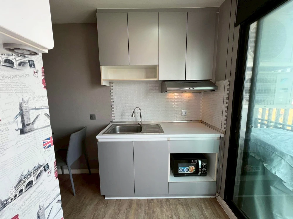 For rent: H2 Ramintra 21, a lovely room, decorated in a cool tone, comes with complete furniture and appliances. Reserve now!