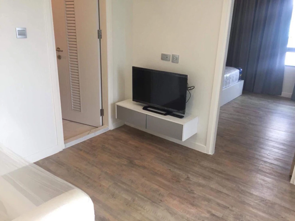 H2 Condominium, Ramintra 21, for rent. Fully furnished and equipped with appliances. Just bring your suitcase and move in!