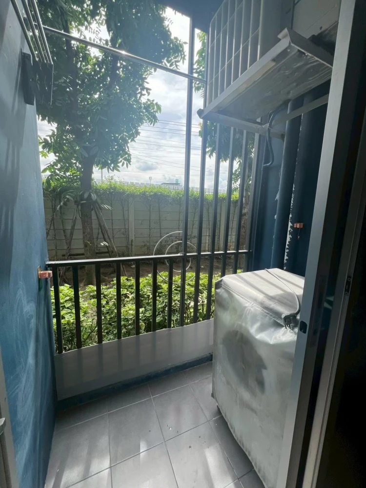For rent: Happy Condo Donmuang The Terminal, 1st floor unit, fully furnished, high-quality wallpaper. Don't miss out!