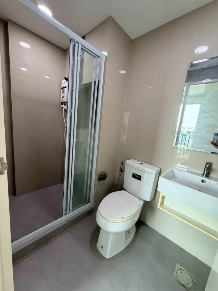 Happy Condo Donmuang The Terminal for rent. 6th floor unit, fully furnished. Don't just look, book it!