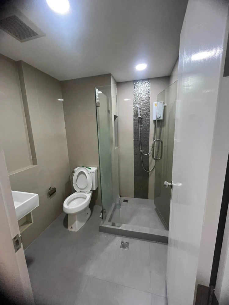 Happy Condo Donmuang The Terminal for rent. Nice, well-partitioned unit with clear zone divisions. Book now!