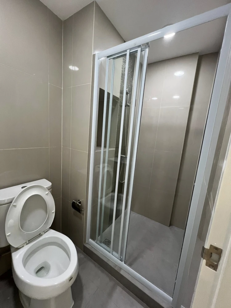 For rent: Happy Condo Donmuang the terminal, 2nd floor room, not very high, fully furnished, must reserve.
