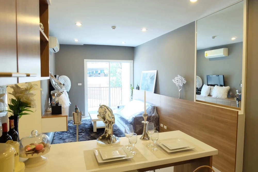 For rent: Happy Condo Ladprao 101, 2 bedrooms, spacious living area, beautifully furnished and fully equipped. Don't miss out, book now!