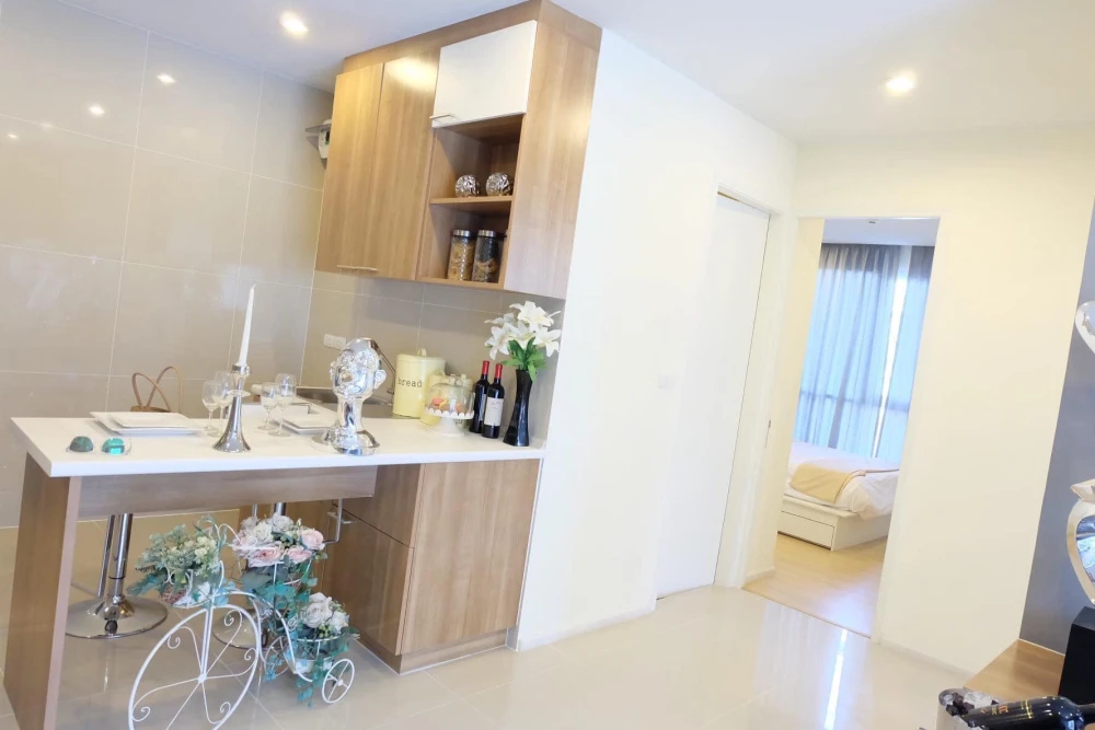 For rent: Happy Condo Ladprao 101, 2 bedrooms, spacious living area, beautifully furnished and fully equipped. Don't miss out, book now!