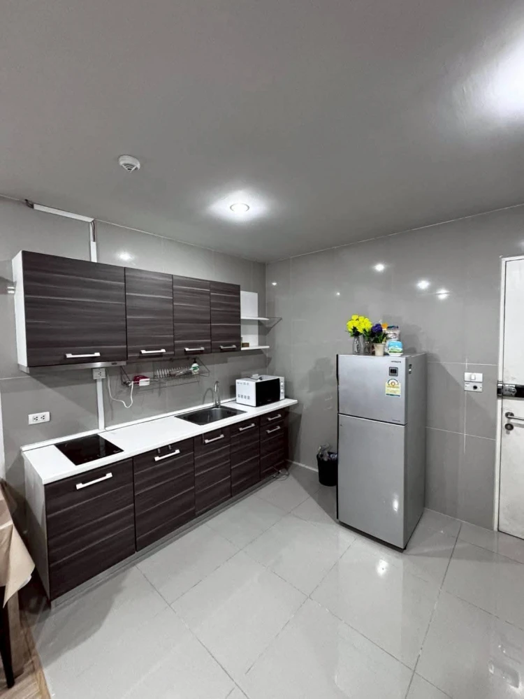 Happy Condo Ladprao 101 for rent. Ready to move in, fully furnished, complete amenities. Book now!