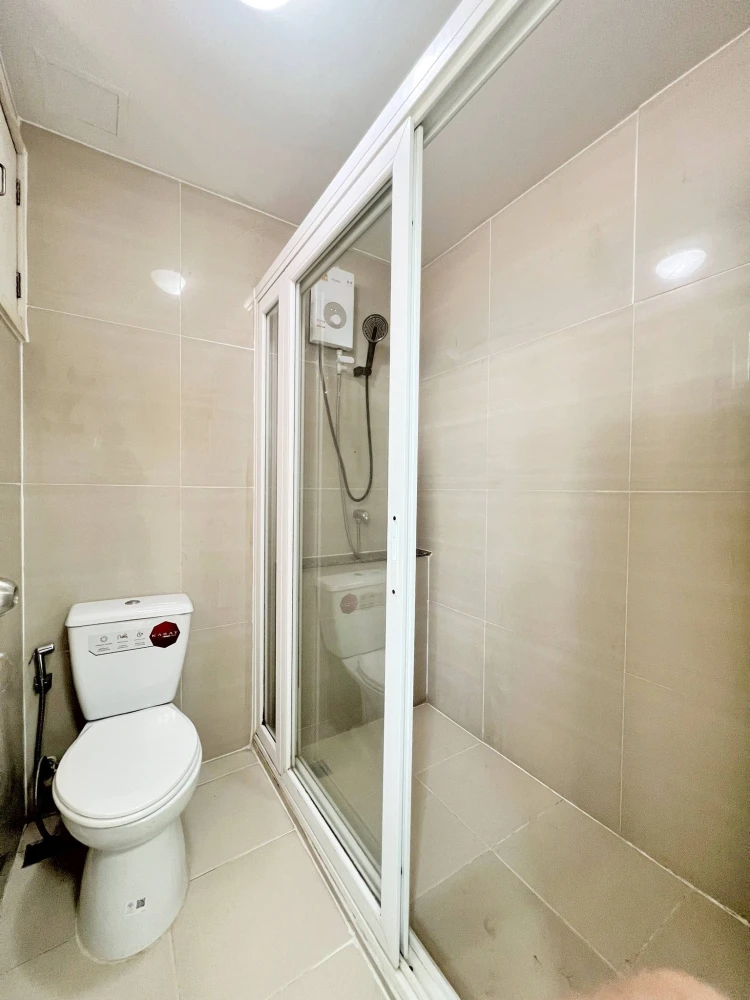 Happy Condo Ratchada 18 for rent. Spacious and comfortable unit with complete amenities. Book now before it's too late!