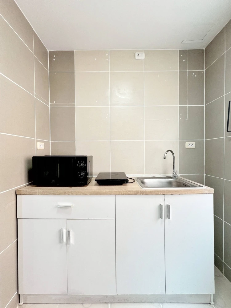 Happy Condo Ratchada 18 for rent. Spacious and comfortable unit with complete amenities. Book now before it's too late!