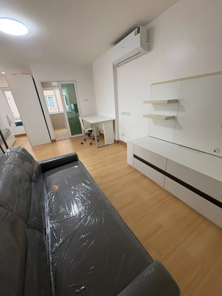 Happy Condo Ratchada 18 for rent, corner room, private, good location, convenient travel, open view, not blocked, reserve now!