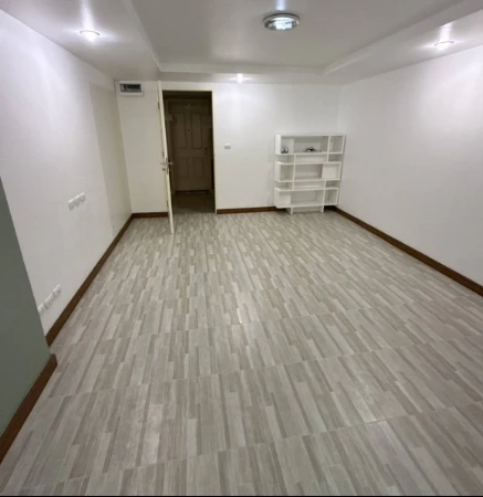 Happy Condo Ratchada 18 for rent. Empty, unfurnished unit. Book now! Don't miss out!