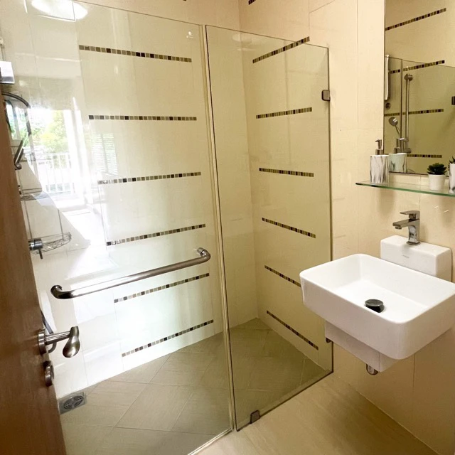For rent: Haven Phaholyothin, 3rd floor, 39 sq.m. Spacious room with balcony and fully furnished with appliances. Book now!