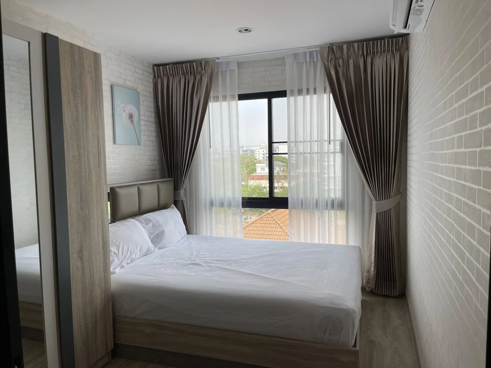 For rent: Hi Ladprao 130, 28.4 sq m, 5th floor, fully furnished.
