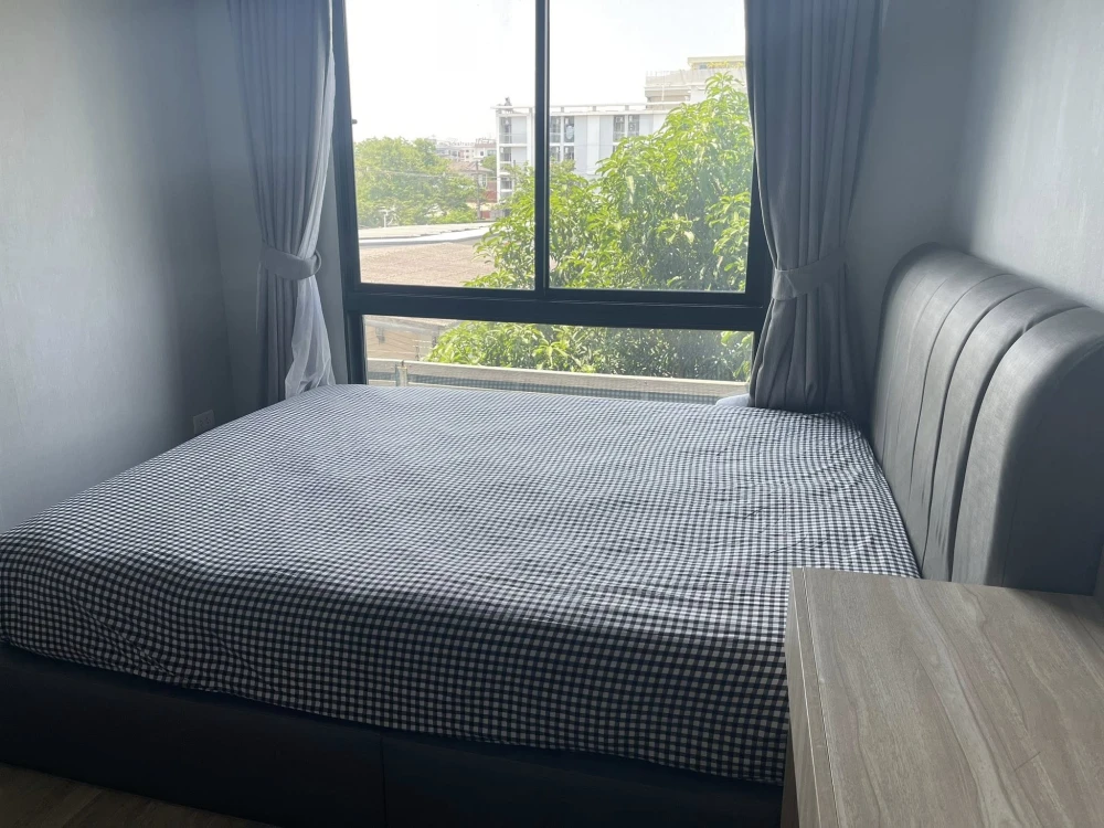 For rent: HI Ladprao 130, 3rd floor, fully furnished unit. Very livable. Book now! Don't miss out!